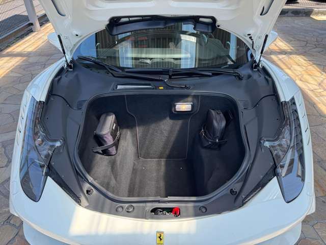 صورة مصغرة 44 لـ 2011 Ferrari 458 ITALIA