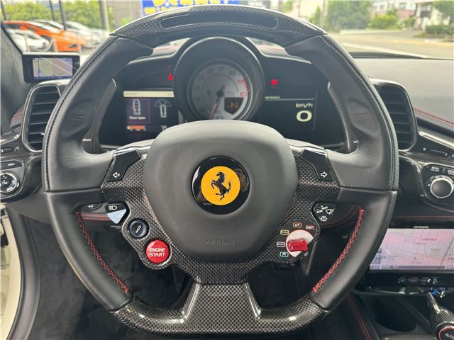 صورة 8 لـ 2011 Ferrari 458 ITALIA