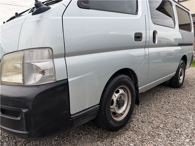 2001 Nissan CARAVAN — фото 9