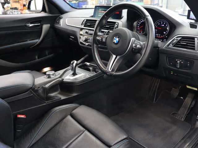 صورة 4 لـ 2017 BMW M2 COUPE