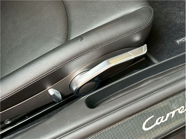 صورة مصغرة 32 لـ 2012 Porsche 911