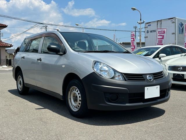 2010 Nissan AD — фото 1