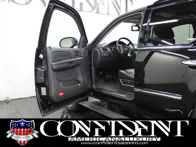 2008 Cadillac ESCALADE — миниатюра 25