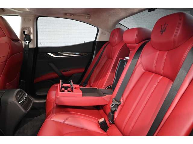 2017 Maserati GRAN SPORT 缩略图 32