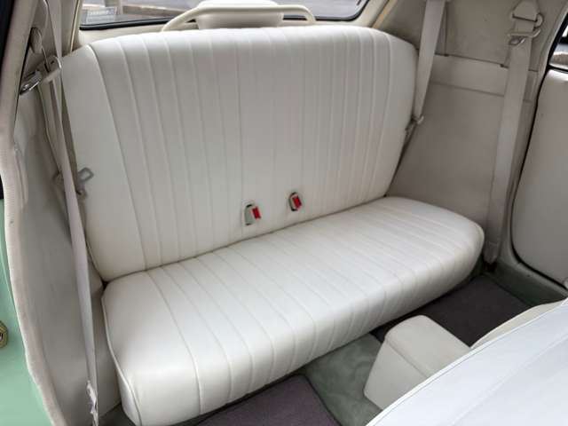 1991 Nissan FIGARO — миниатюра 18