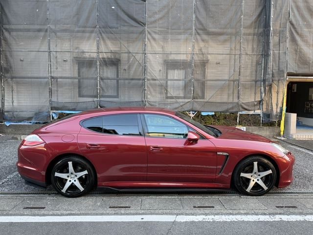 2012 Porsche PANAMERA 缩略图 12