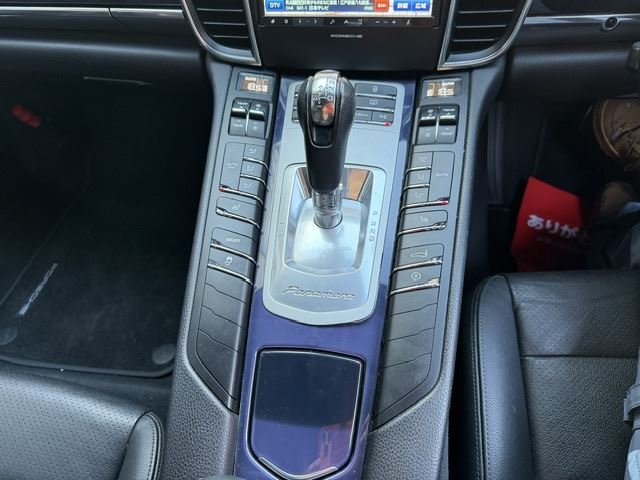2012 Porsche PANAMERA 缩略图 36