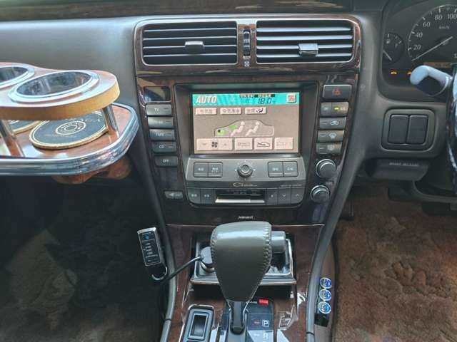 1998 Nissan CIMA — миниатюра 22