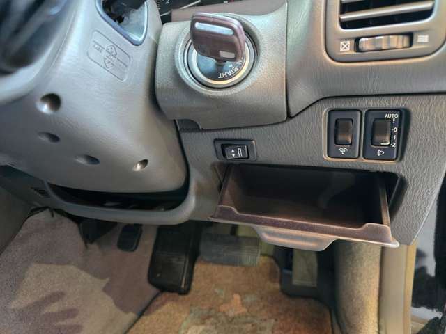 1998 Nissan CIMA — миниатюра 23