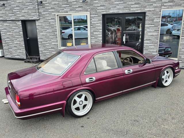 1992 Nissan CIMA — фото 2