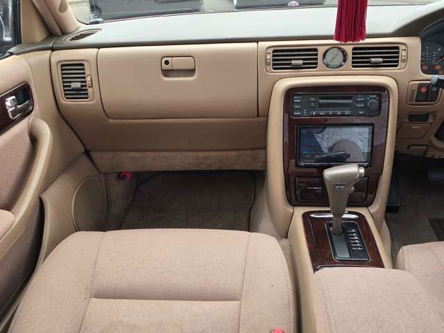 1992 Nissan CIMA — миниатюра 16