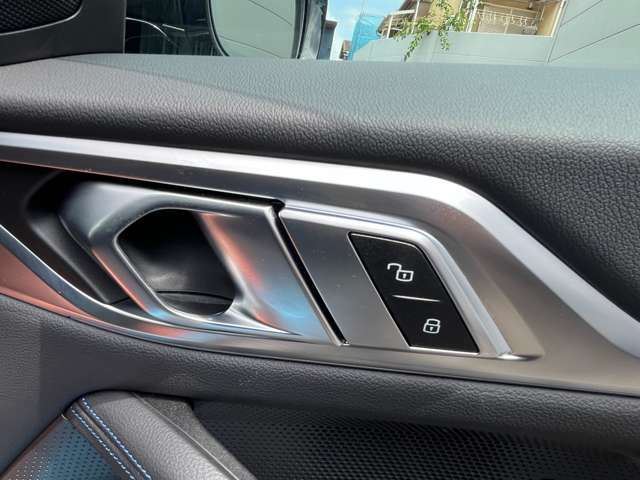 2022 BMW I4 — миниатюра 24