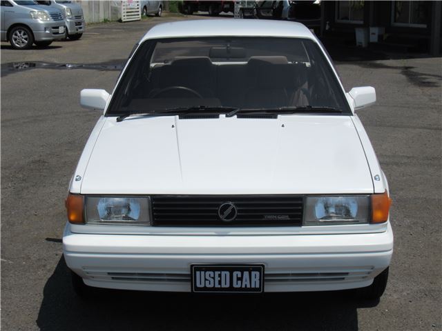 1989 Nissan SUNNY 照片 3