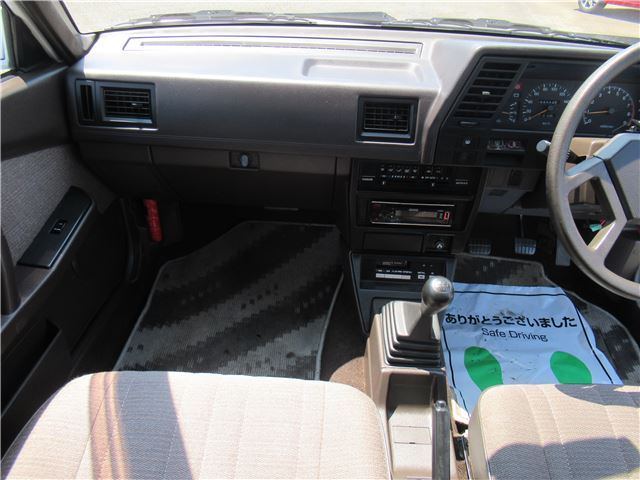 صورة مصغرة 39 لـ 1989 Nissan SUNNY