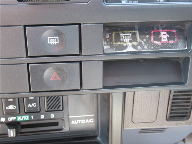 صورة مصغرة 46 لـ 1989 Nissan SUNNY