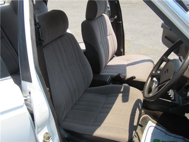 صورة مصغرة 57 لـ 1989 Nissan SUNNY