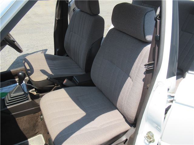 صورة مصغرة 58 لـ 1989 Nissan SUNNY