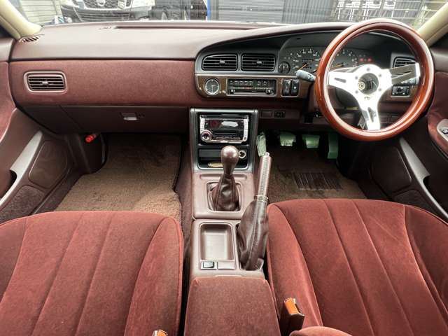 صورة مصغرة 15 لـ 1989 Nissan LAUREL
