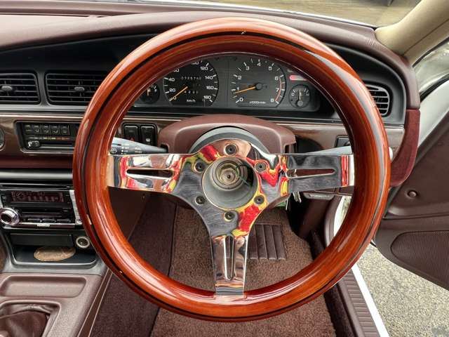 صورة مصغرة 40 لـ 1989 Nissan LAUREL