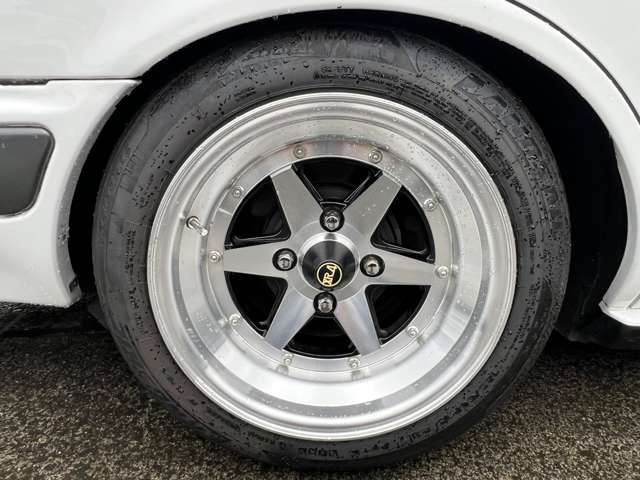صورة مصغرة 47 لـ 1989 Nissan LAUREL