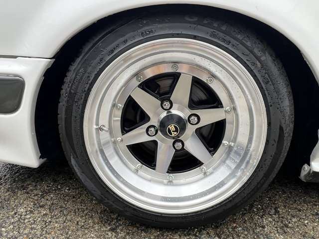 صورة مصغرة 50 لـ 1989 Nissan LAUREL
