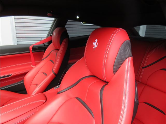 صورة مصغرة 24 لـ 2020 Ferrari GTC4 LUSSO