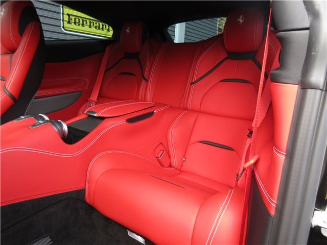 صورة مصغرة 29 لـ 2020 Ferrari GTC4 LUSSO