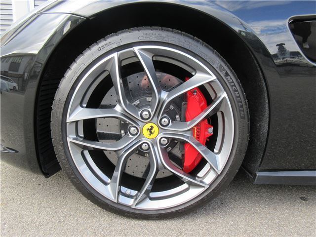 صورة مصغرة 8 لـ 2020 Ferrari GTC4 LUSSO