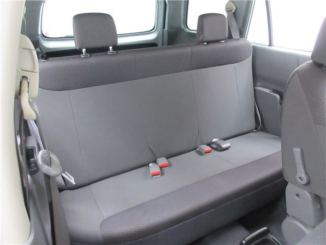 صورة مصغرة 16 لـ 2017 Nissan NV150AD