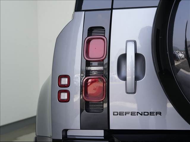 2022 LAND Rover DEFENDER — миниатюра 25