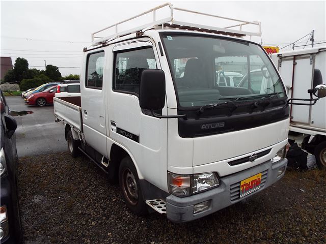 1999 Nissan ATLAS 照片 1