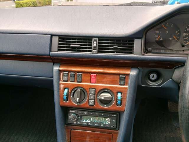 1996 Mercedes-BENZ E-CLASS 缩略图 23