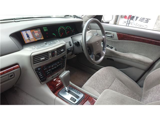 صورة مصغرة 25 لـ 1999 Nissan GLORIA