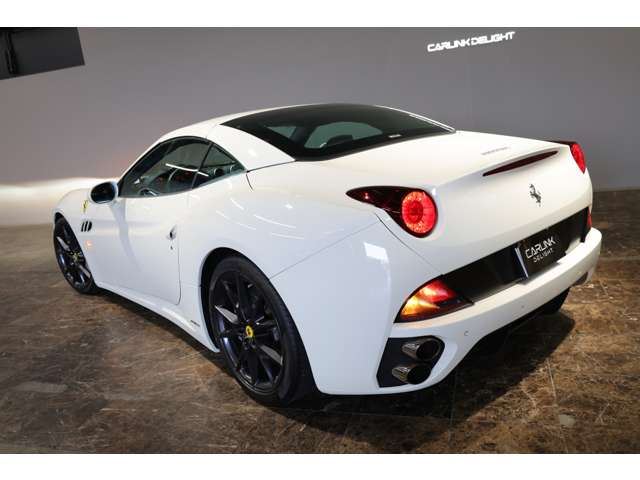 صورة مصغرة 33 لـ 2009 Ferrari CALIFORNIA