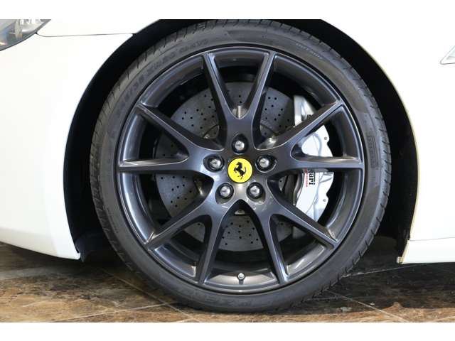 صورة مصغرة 34 لـ 2009 Ferrari CALIFORNIA