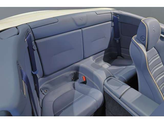 صورة مصغرة 45 لـ 2009 Ferrari CALIFORNIA