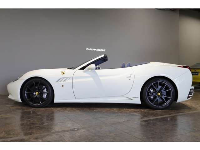 صورة مصغرة 5 لـ 2009 Ferrari CALIFORNIA