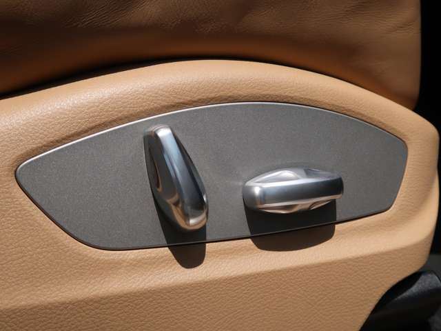 صورة مصغرة 28 لـ 2016 Porsche MACAN