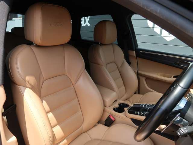 صورة مصغرة 32 لـ 2016 Porsche MACAN