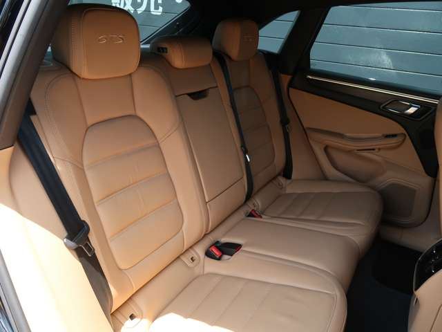 صورة مصغرة 33 لـ 2016 Porsche MACAN