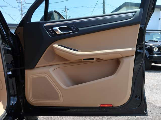 صورة مصغرة 35 لـ 2016 Porsche MACAN