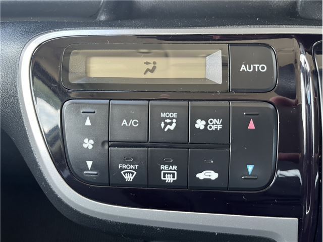 2011 Honda N-BOX CUSTOM — миниатюра 15