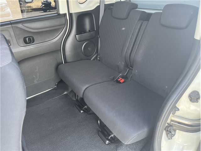 2011 Honda N-BOX CUSTOM — миниатюра 32