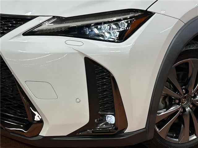 2018 Lexus UX thumbnail 11