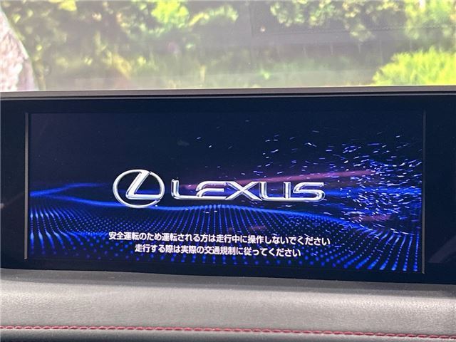 2018 Lexus UX thumbnail 26