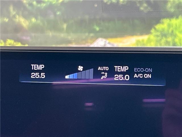 2018 Lexus UX thumbnail 28
