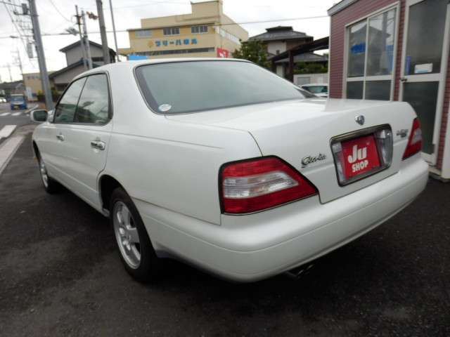 صورة 8 لـ 1998 Nissan GLORIA