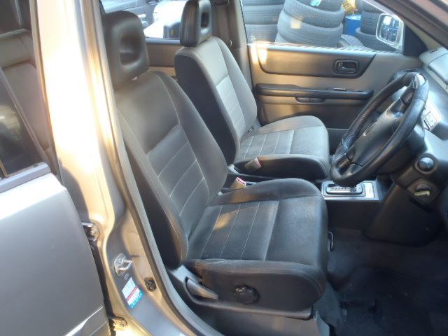 2001 Nissan X-TRAIL 缩略图 12