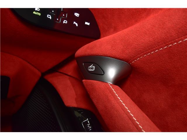 صورة مصغرة 11 لـ 2025 Ferrari ROMA SPIDER