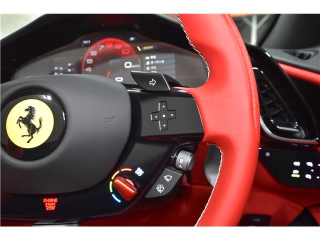 صورة مصغرة 8 لـ 2025 Ferrari ROMA SPIDER